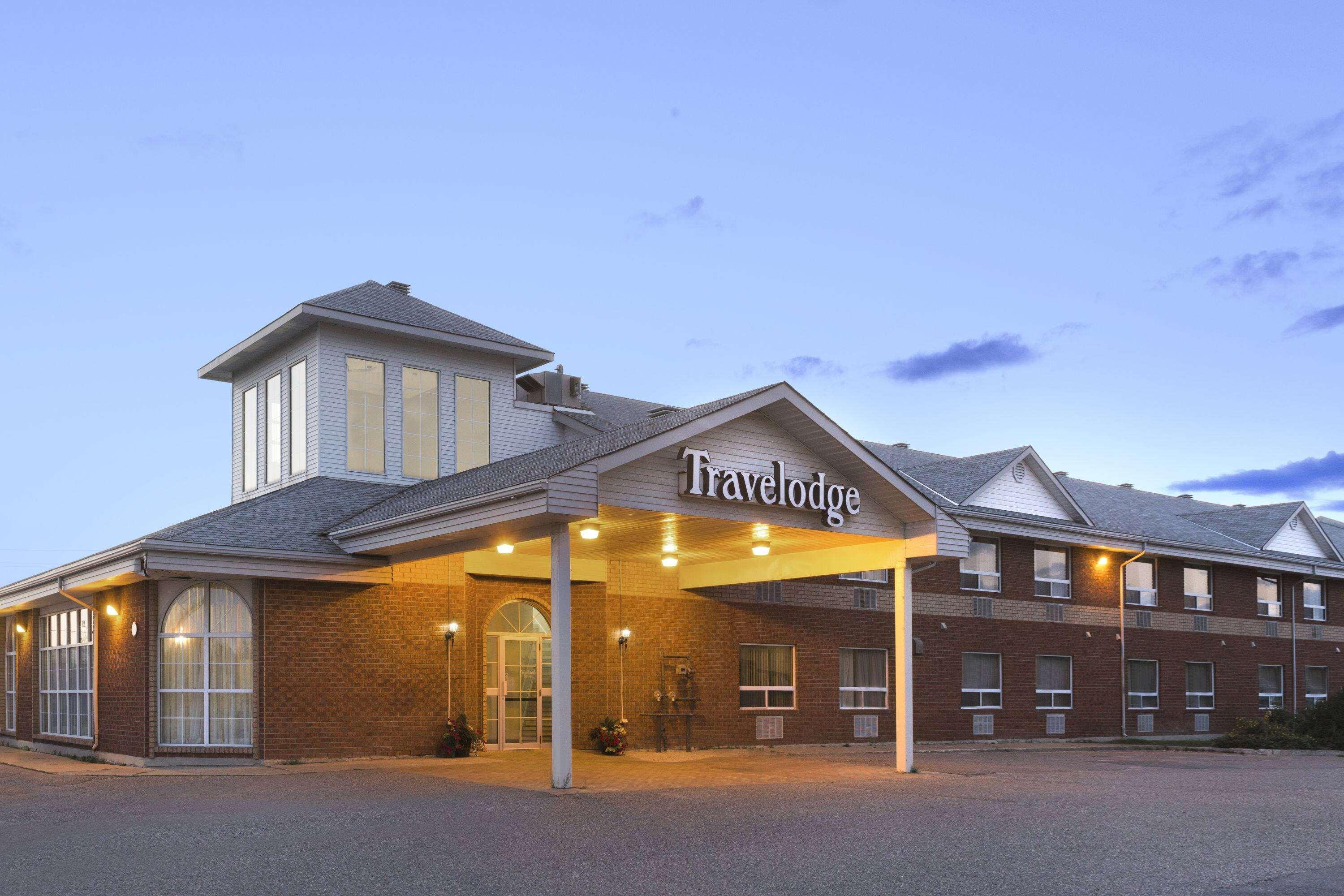 Travelodge By Wyndham Timmins Exterior photo